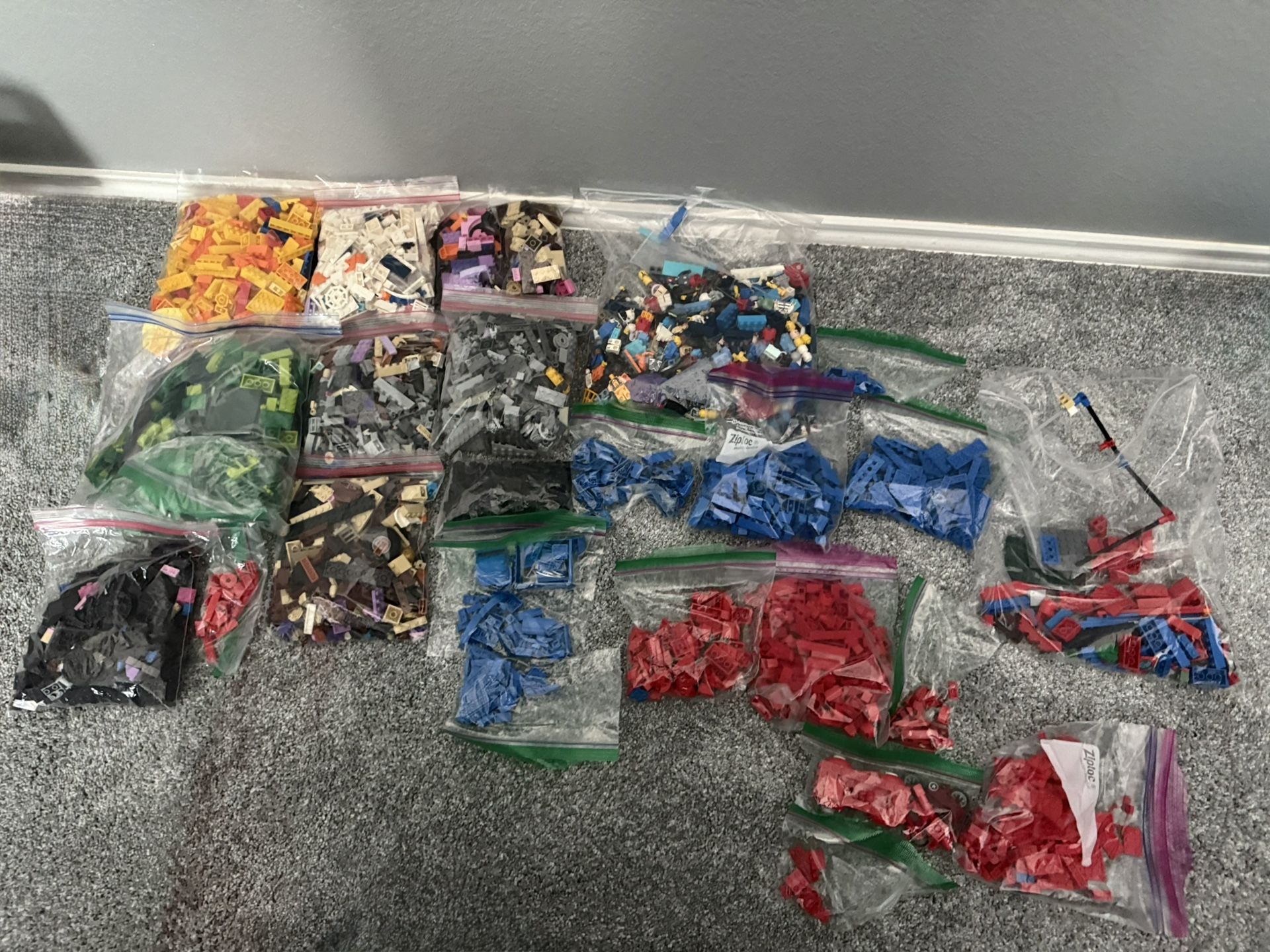 1000+ LEGO Pieces + Rare Discontinued LEGO Mindstorms 51515 – Fully Working!