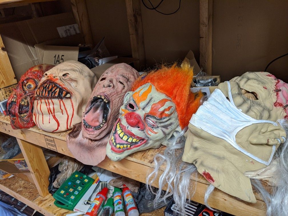 5 Halloween masks