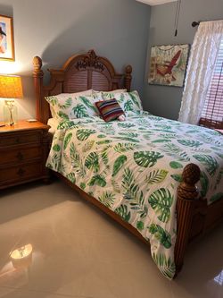 Tommy Bahama Style Queen Bedroom Set - Solid Wood