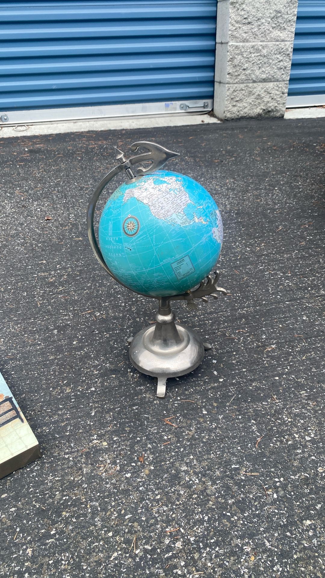 Globe