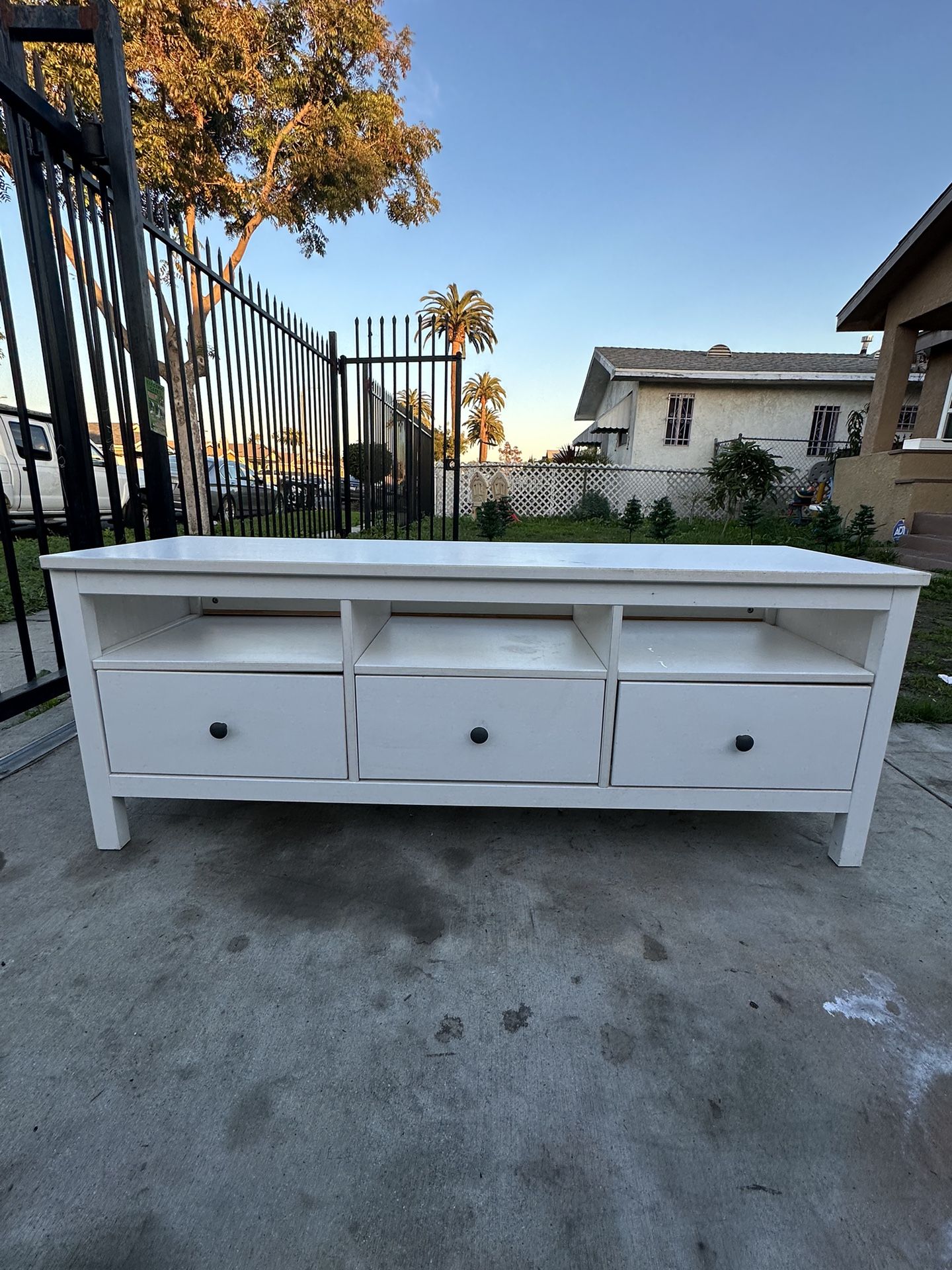 White Ikea Tv Stand
