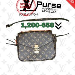 Louis Vuitton Purse *PRICE REDUCED*