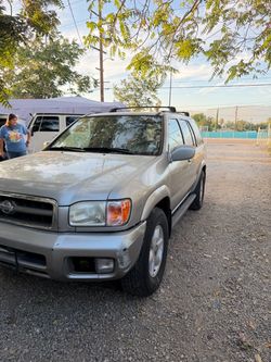 1999 Nissan Pathfinder le