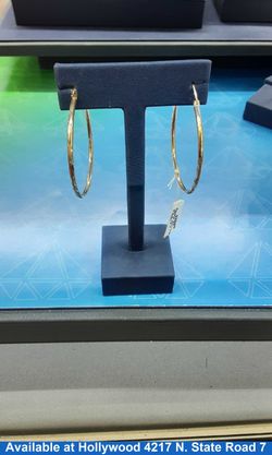 Bangle Earrings - Yellow Gold 10k (.417) 2.7 grams