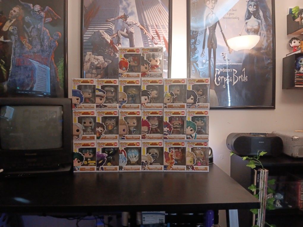 Lot Of 20 Funko Pops My Hero Academia And Onepice  With Two Figures 