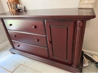 Baby crib and dresser