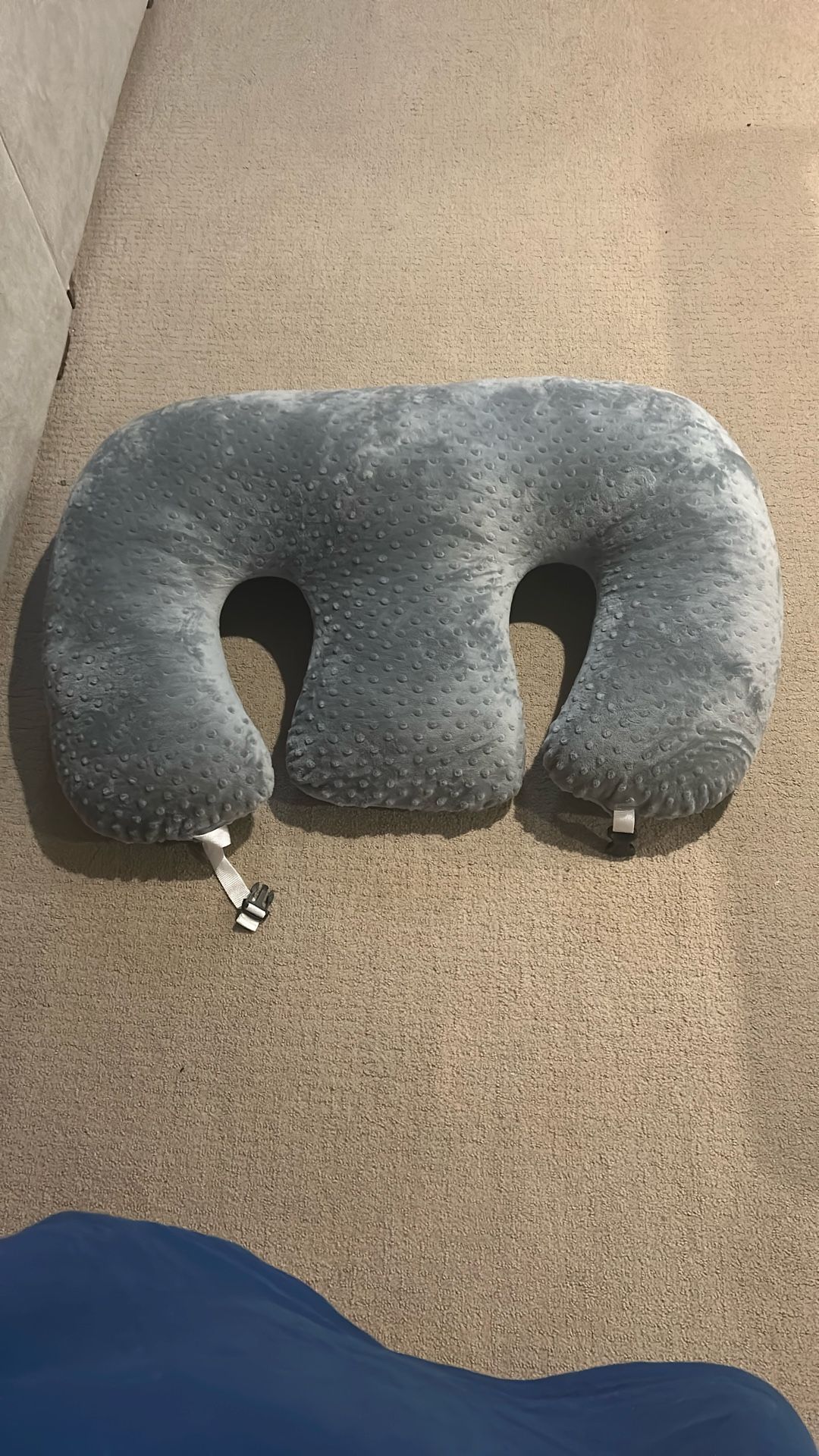 Twin Z pillow