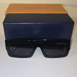 Luis Vuitton Clash Low Square Sunglasses