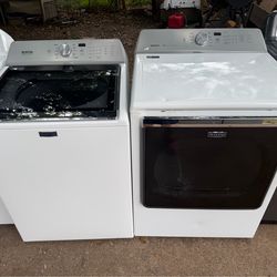 Maytag washer and dryer electric set