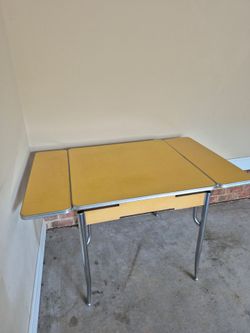 Vintage Crome and Yellow Table/50's
