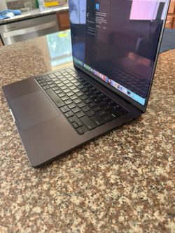 14” MacBook Pro M3 Pro