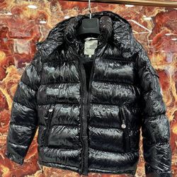 Moncler Maya Hooded Short Down Jacket