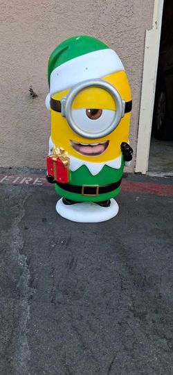 Christmas minion