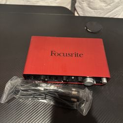 Focusrite Scarlett 2i4 (2nd Gen) Audio Interface