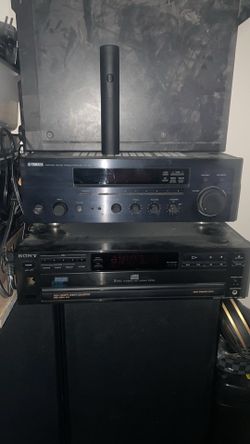 Yamaha Receiver & Sony Compact Disk Player With 2 RCA Speakers
