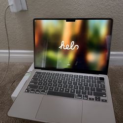 MacBook Air M2 13.6” – 92% Battery – 156 Cycles – Box & Charger