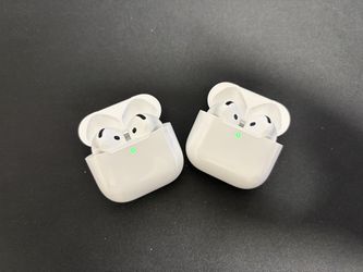 Apple AirPods 4 bundle