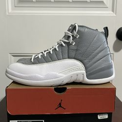2022 Jordan 12 Stealth Size 11 $120