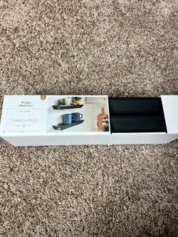 Wedge shelf