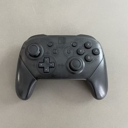 Nintendo Switch Pro Controller