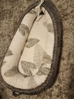 Infant Snuggler Nap Boat