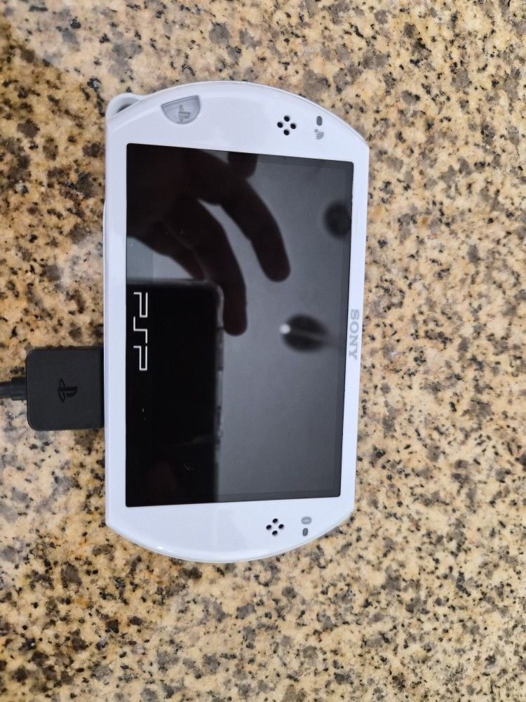 PSP GO