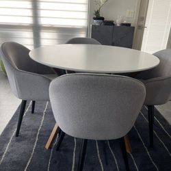 Table And 4 Swivel Chairs Set