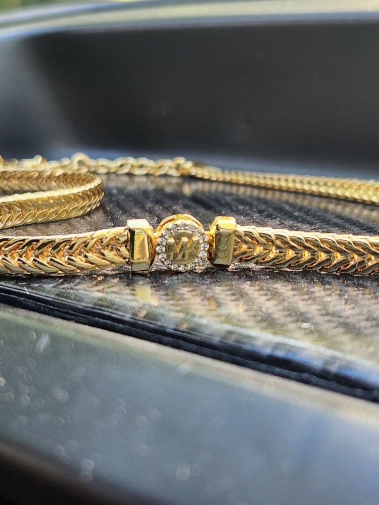 Michael Kors Gold Necklace