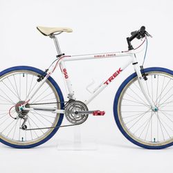 ​Vintage Trek 950 - Mint Condition & Fully Refurbished USA Made