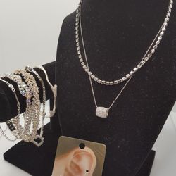 Lia Sophia, Claire's & more, Lot of 8 Items, Excellent Condition, 5 Bracelets, 2 Necklaces, 1 Pair of Earrings. Rhinestones Jewerly
