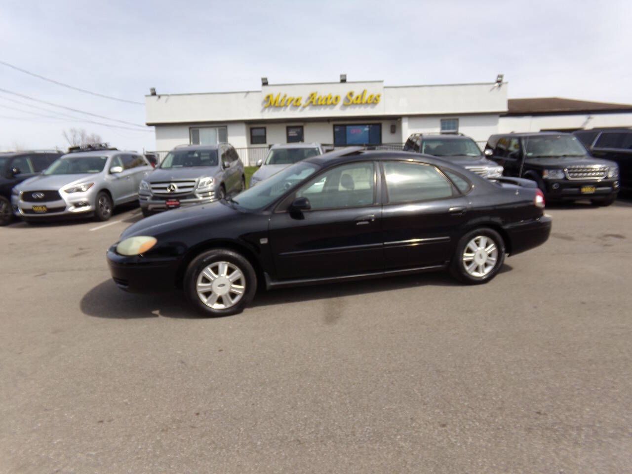 2004 Ford Taurus