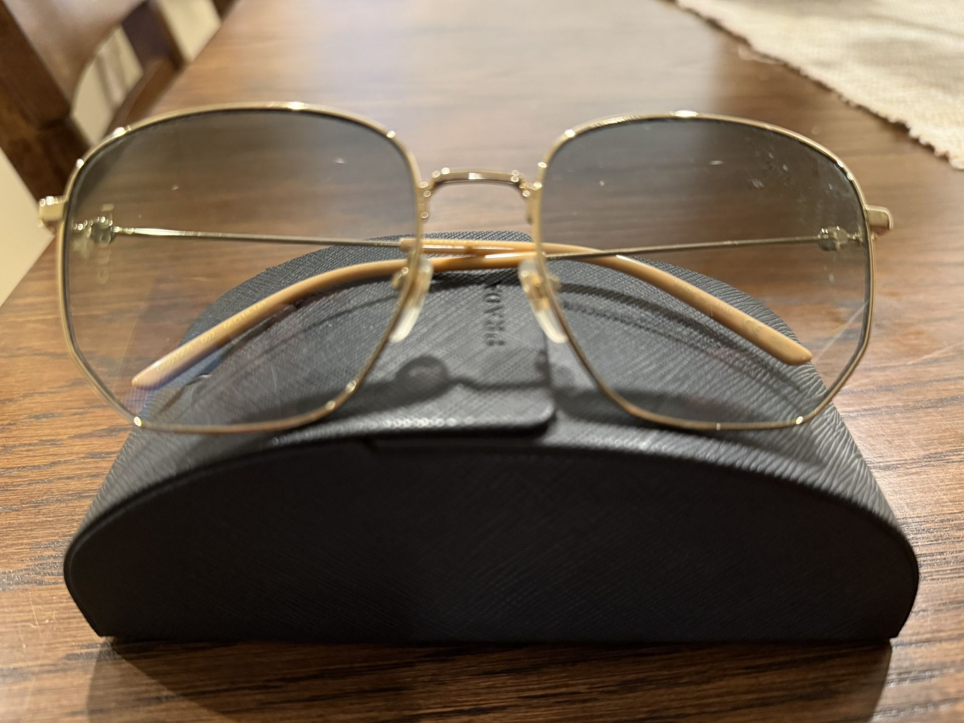 Gucci Sunglasses (Women)