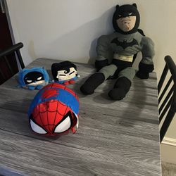 2 Cubed Plush, 8", Batman & Superman, One Large Batman & One Bullet Shaped Spider-Man
