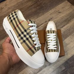 BURBERRY SHOES