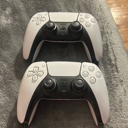PS5 controlers