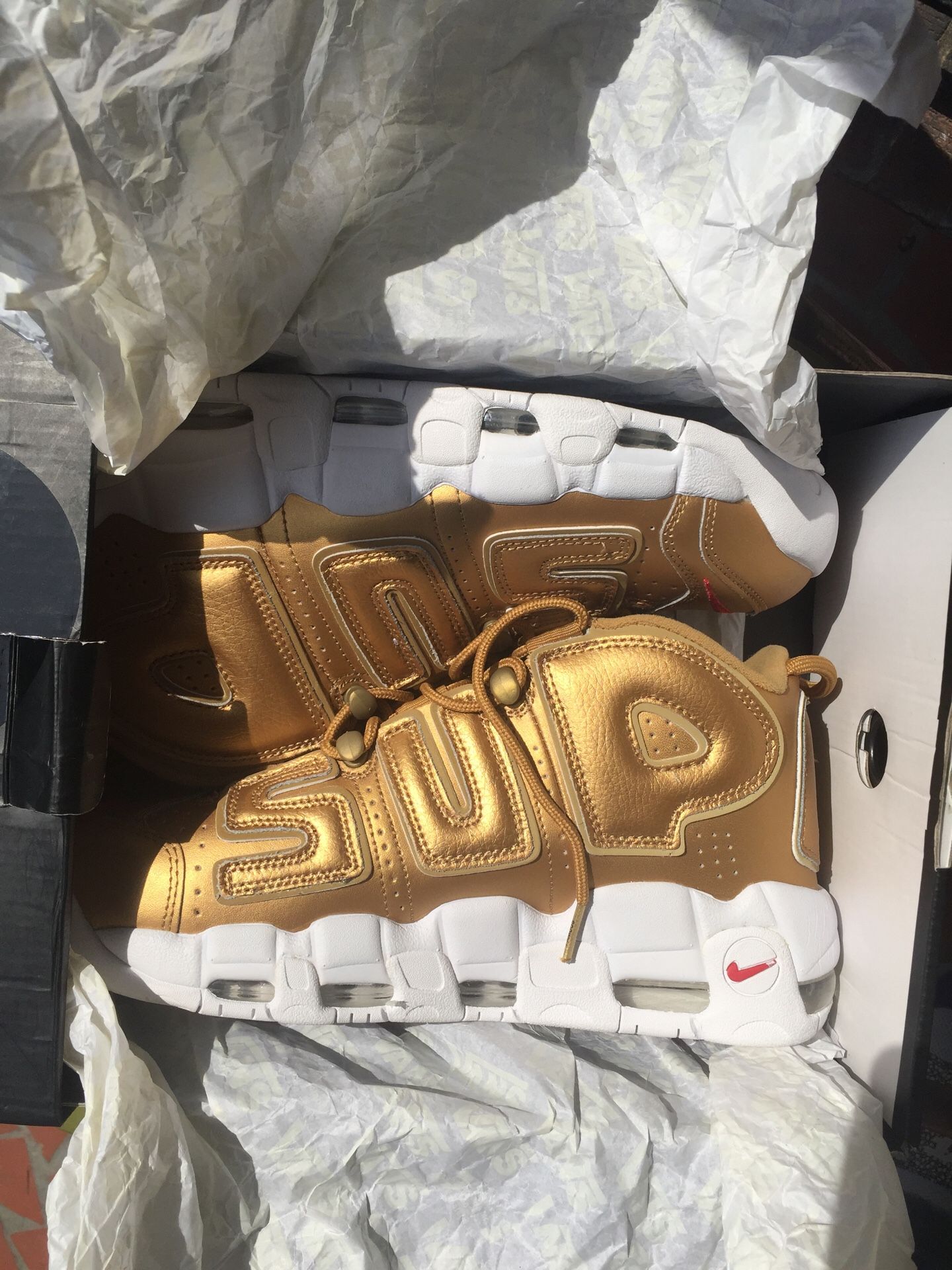 Uptempo gold supreme size 8.5