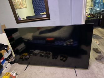 Samsung TU8000 — 85 inches 2020 model · 4K UHD · Smart TV, $650 O.B.O