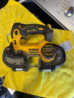 DeWalt 20 volt max cordless brushless, compact bandsaw 1-3/4 in tool only