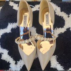 Badgley Mischka Nathalie Champagne Jeweled Point Toe Heels Pumps Shoes 9.5 