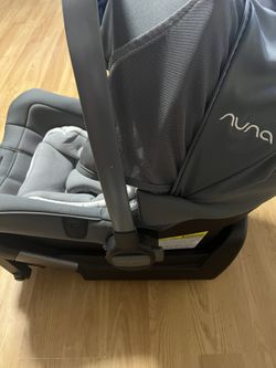 Nuna Car seat & Base