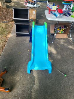 Kids water slide