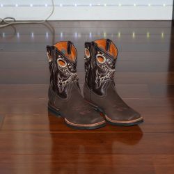 Mens Boots Size 7.5 Leather Square Toed Excellent Condition 