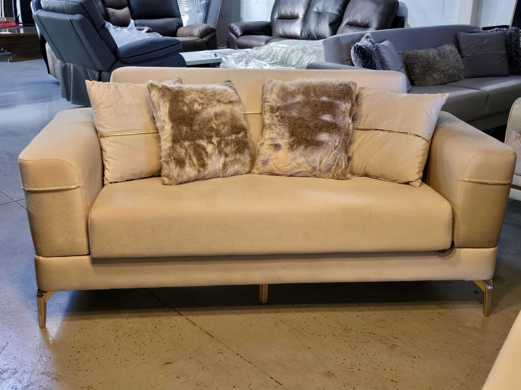 LUXURIOUS TURKISH SOFA 🚚 🔥