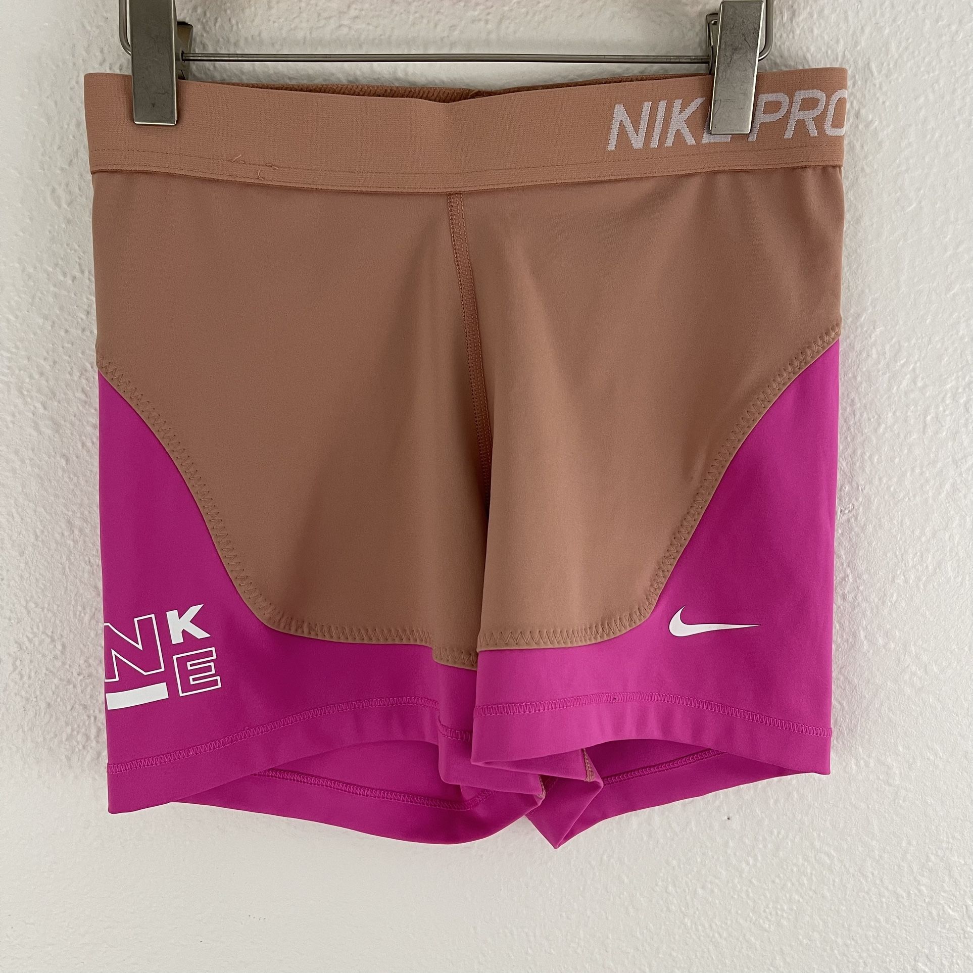 NIKE PRO Pink Beige Stretch Logo Dri-Fit Athletic Workout Classic Biker Shorts