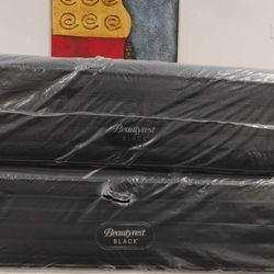 King Beautyrest Black C-Class Pillow Top Mattress