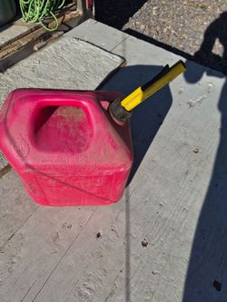 5 gallon gas can