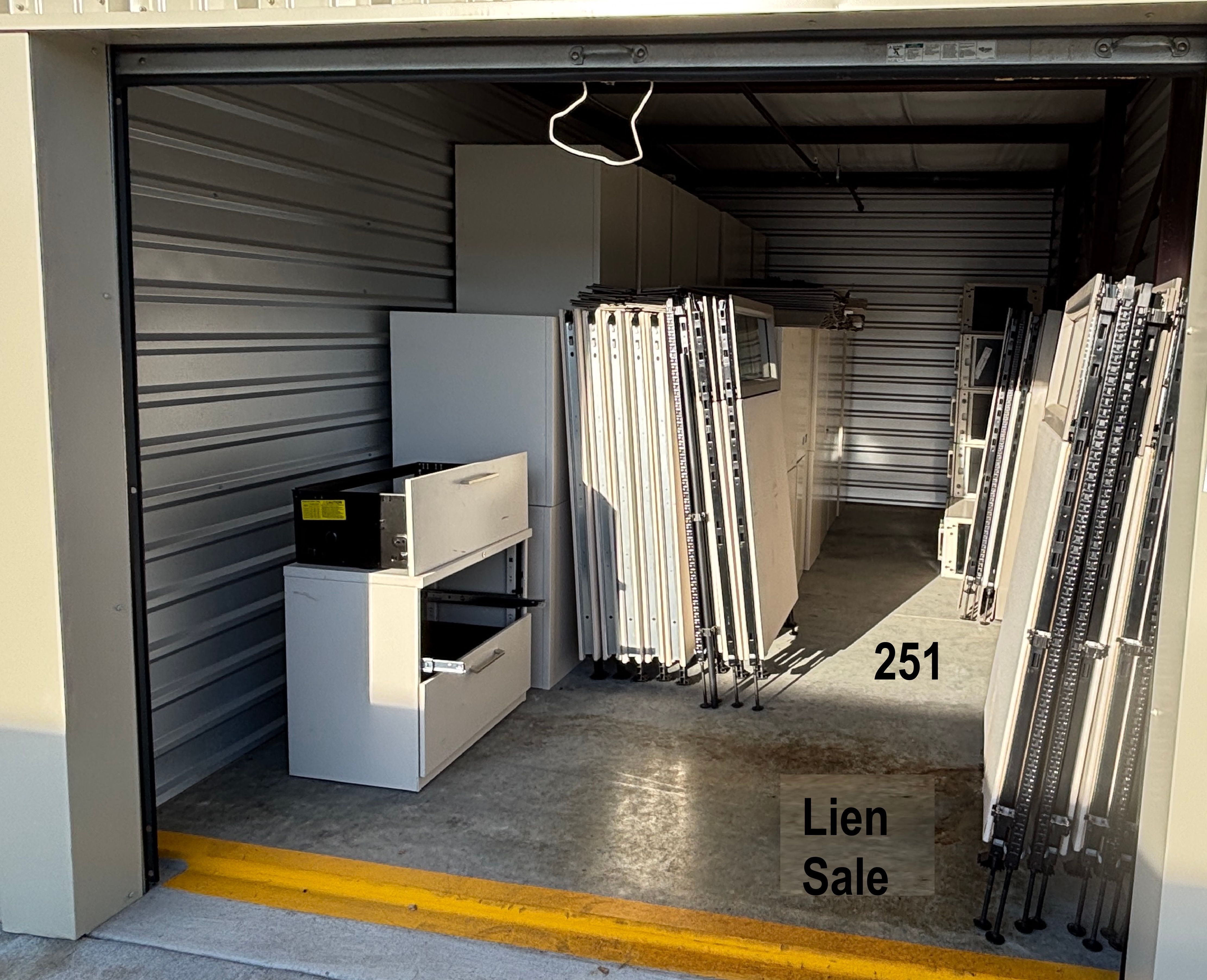 Auction Unit 251 12/13 - Office Furniture • Panels • File Cabinets • Storage Components