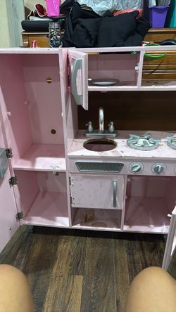 Pink girl kitchen