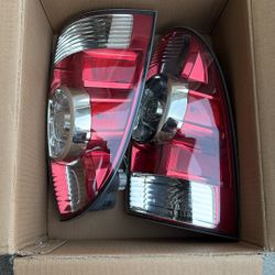 2015 Toyota Tacoma Tail Lights 