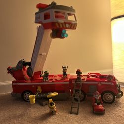 Paw Patrol Marshall’s Ultimate Rescue fire truck Playset 